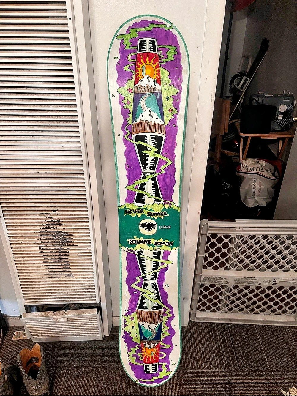 Never Summer Llama Snowboard Purple & Green 59 inches 150cm